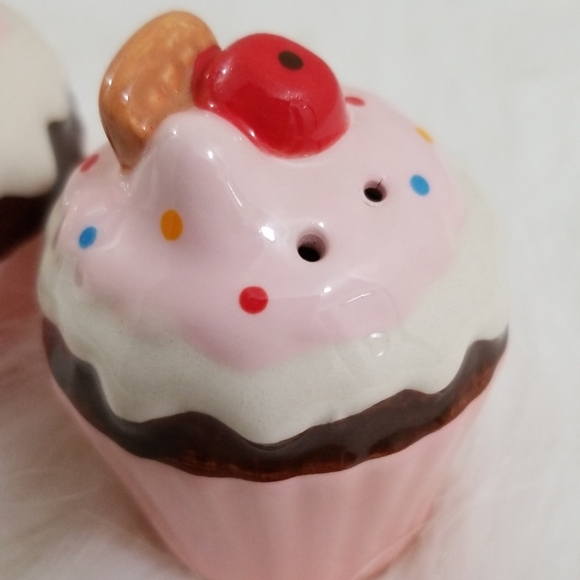 Salt/pepper shaker🎁 - Picture 3 of 5